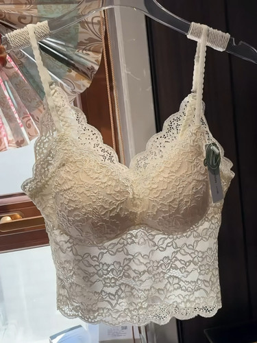 一眼爱上的蕾丝重工美背吊带