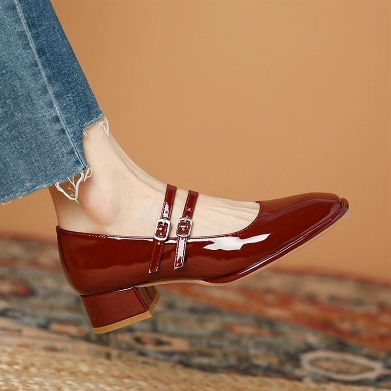 真皮粗跟单鞋女春2026新款红色玛丽珍伴娘结婚鞋新娘鞋法式高跟鞋
