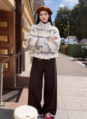 雪山5201丨仿獭兔龙猫色渐变环保皮草外套女年轻气质短款皮毛一体