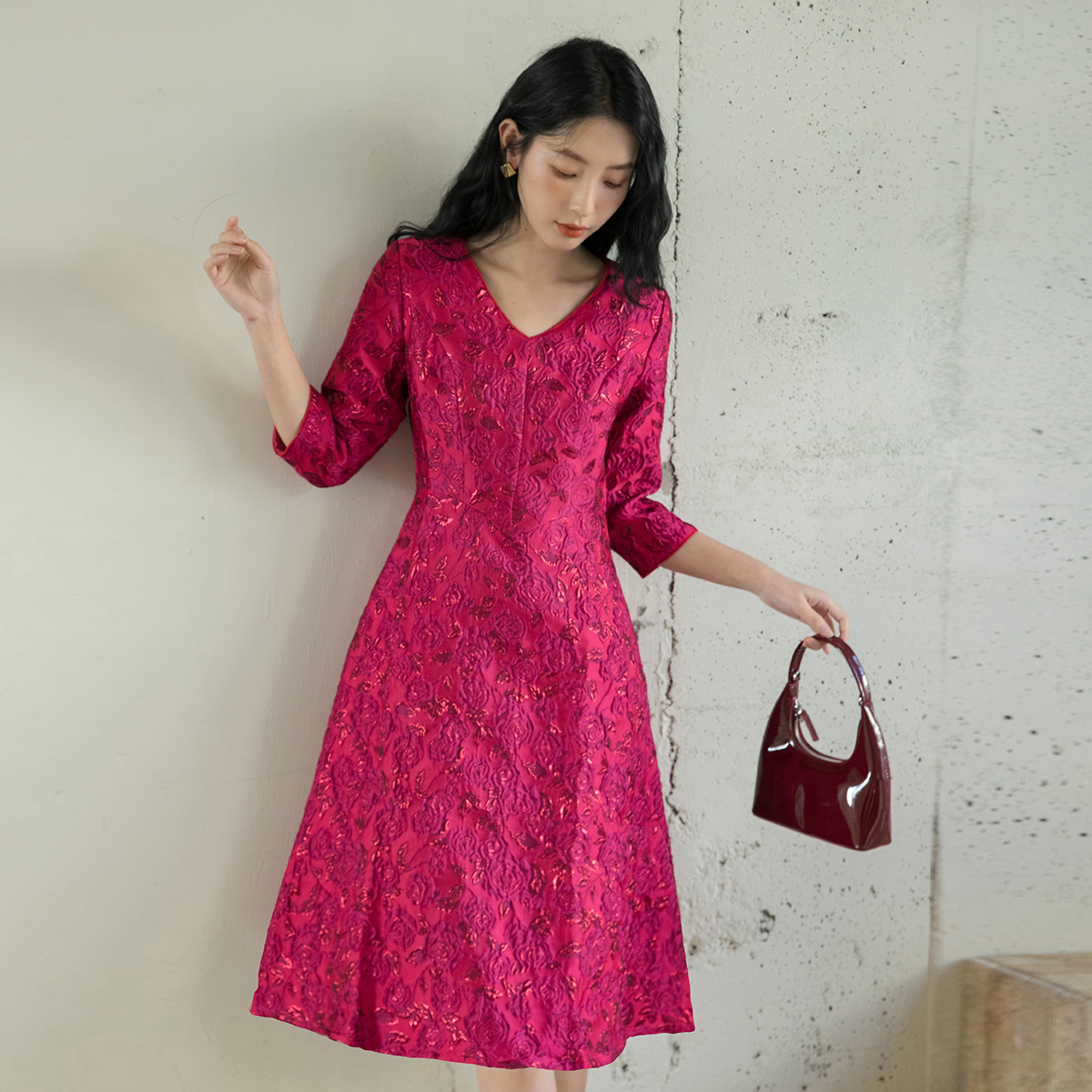 女神新款玫红色提花复古连衣裙