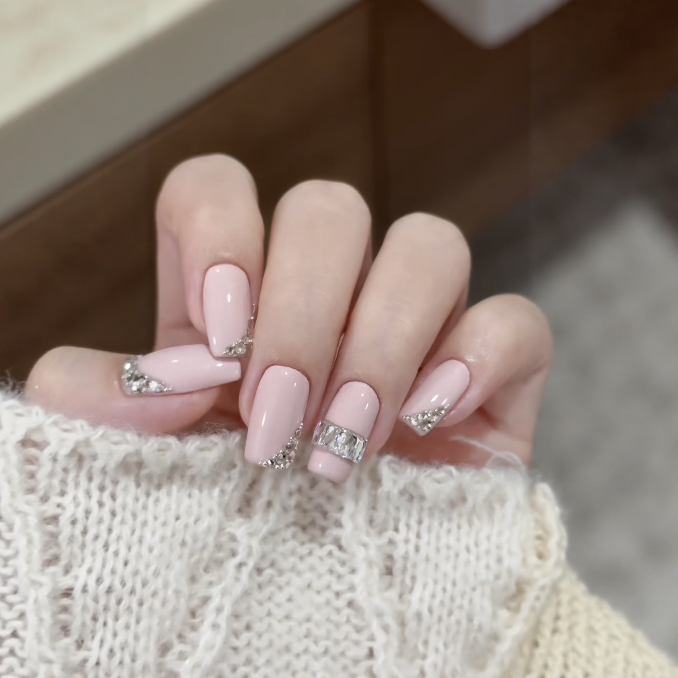 赵露思同款皮粉色美甲2026爆款新款简约高级纯手工穿戴甲贴片甲片