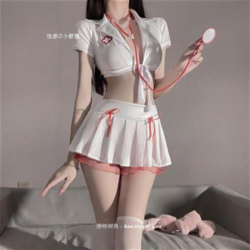 萝莉直播护士cosplay制服少女纯欲变装可爱粉色主播镂空低胸热舞