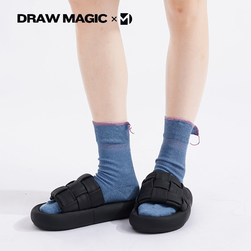 姜黄色洞洞鞋袜子女中筒袜