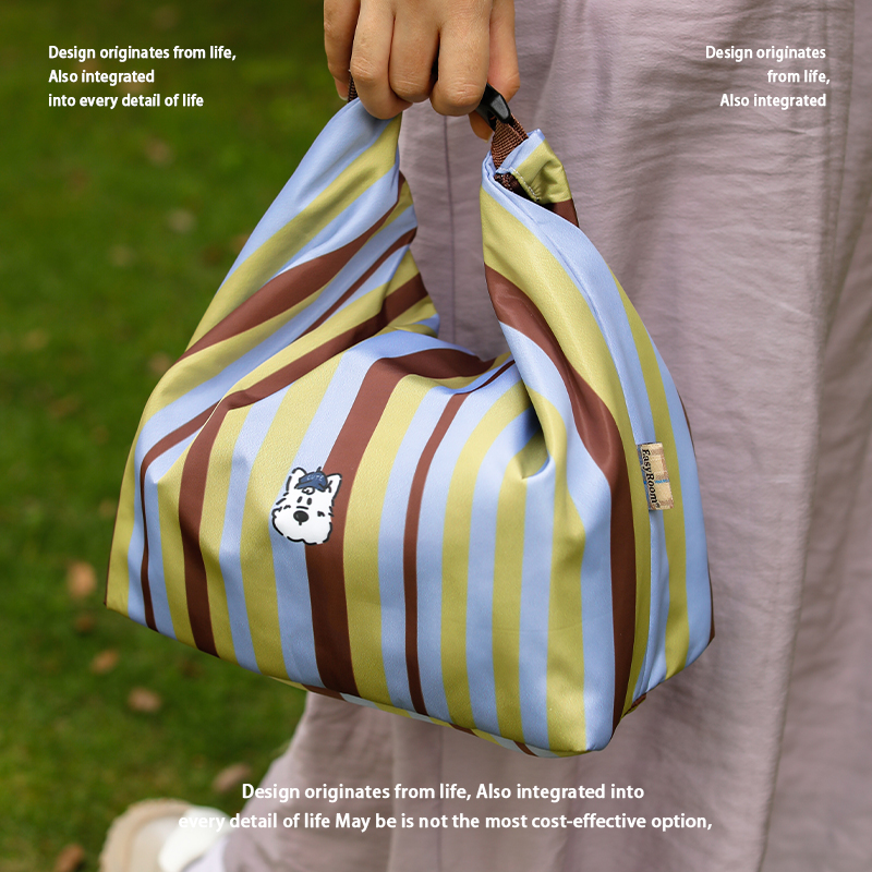 可自行调节袋子，适配大众餐具