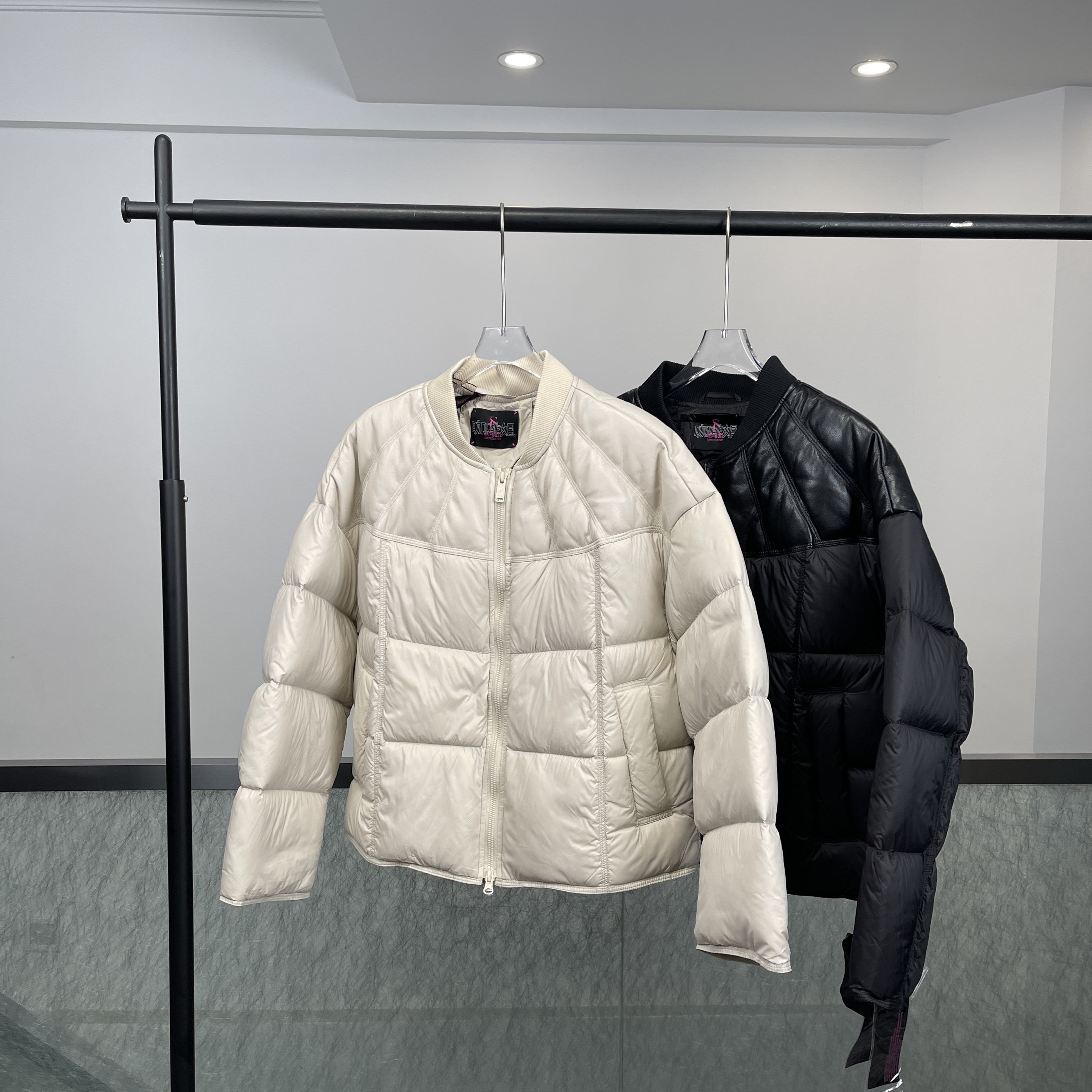 25年反季品牌羽绒服绒子含量90%百搭宽松显瘦棒球领外套女1088