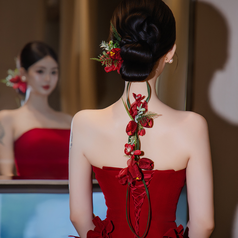新中式复古新娘结婚国风高级感超仙小众酒红色仿真花后区头饰配饰
