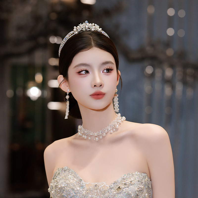 新款韩系新娘头饰婚纱公主成人礼甜美减龄百搭皓石珍珠精致小皇冠