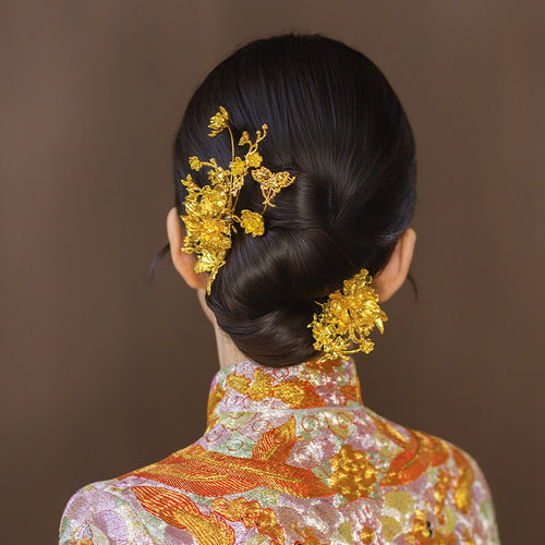 中式全金色新娘发饰简单后区盘发龙凤褂贵气感花朵敬酒服高级头饰
