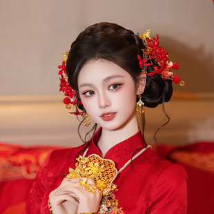 新娘发饰新中式红色仿真花手作刺绣小财神锦鲤订婚新年敬酒服发饰