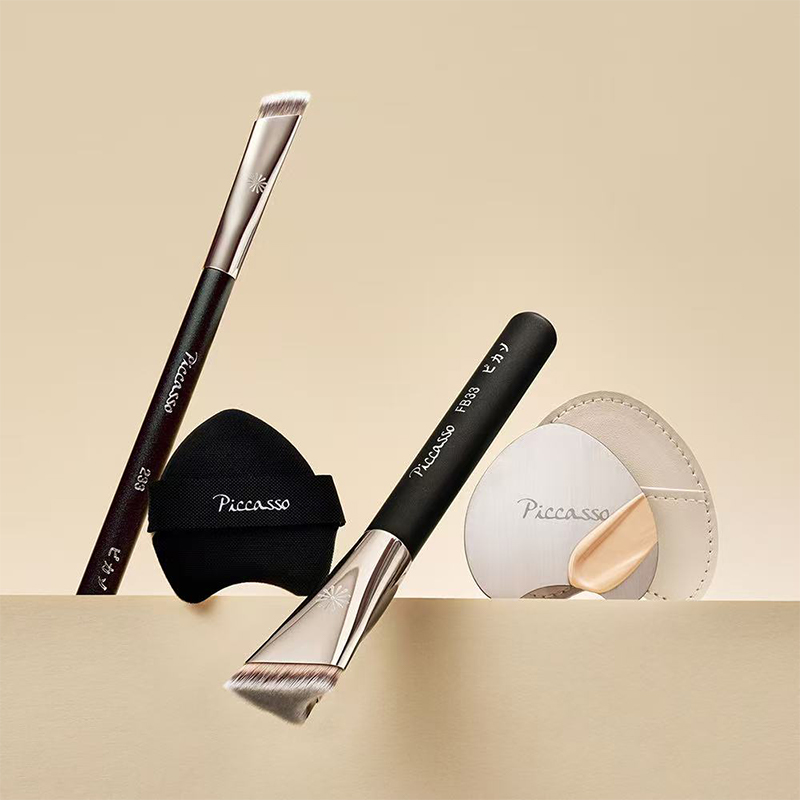 韩国piccasso 新品轻拍柔焦底妆套组 打造自然遮瑕底妆