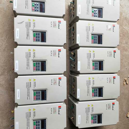 议价3.7KW变频器HLPA03D743B，38可维修翻新