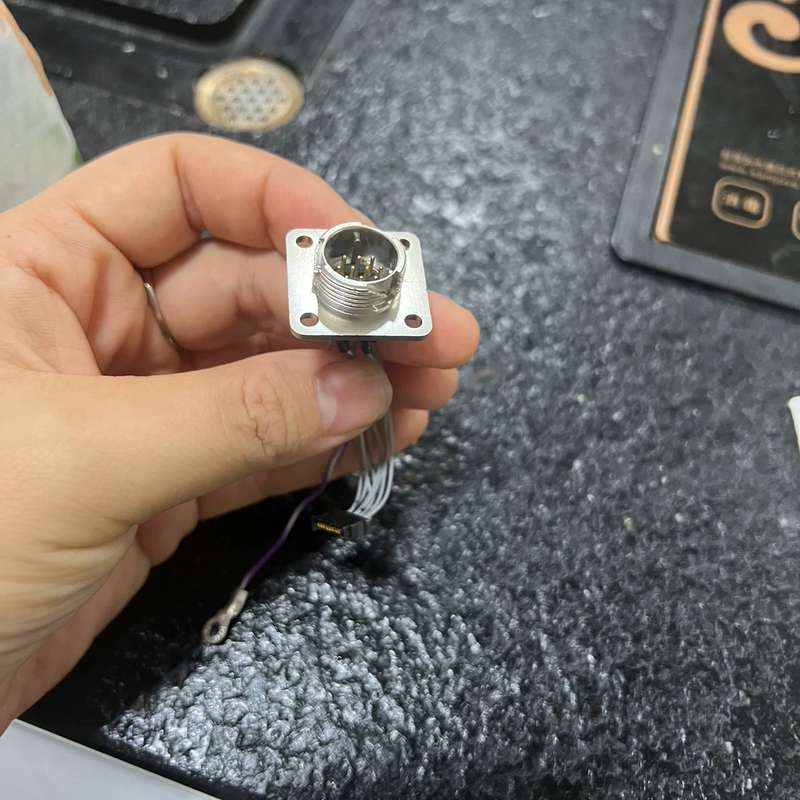 议价-三菱A48编码器插头OSA18-100-可维修图片