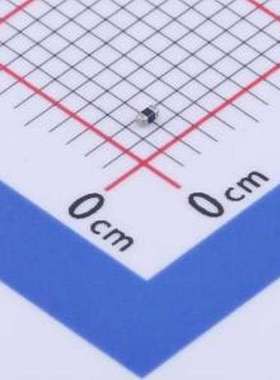 AVRH10C101KT1R1NE8 压敏电阻 钳位电压190V 0.03焦耳 0402压敏电