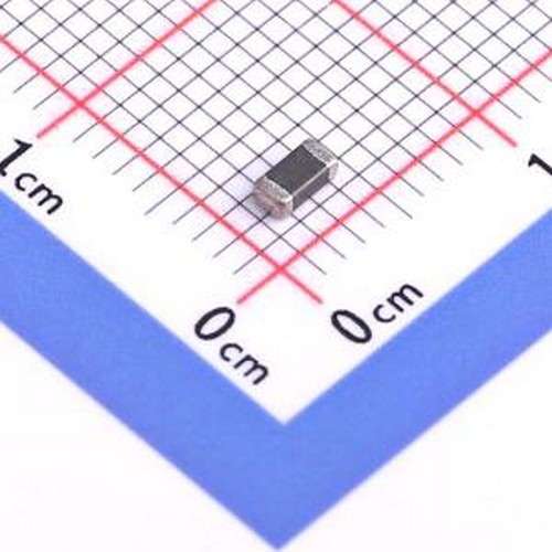 AMCV-1206H-220-T 压敏电阻 钳位电压45V 0.7焦耳 1206压敏电阻 1