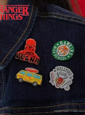 正版Cinereplicas怪奇物语周边电影系列徽章胸针别针衣服包包配饰