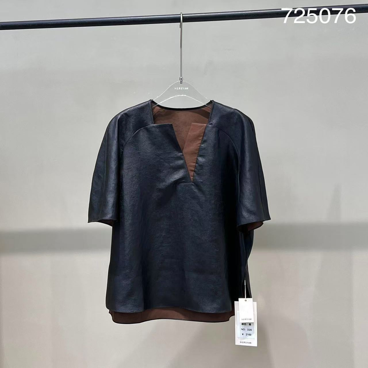 【朵姐臻选】2025新品纯色通勤香云纱桑蚕丝真丝上衣 725076