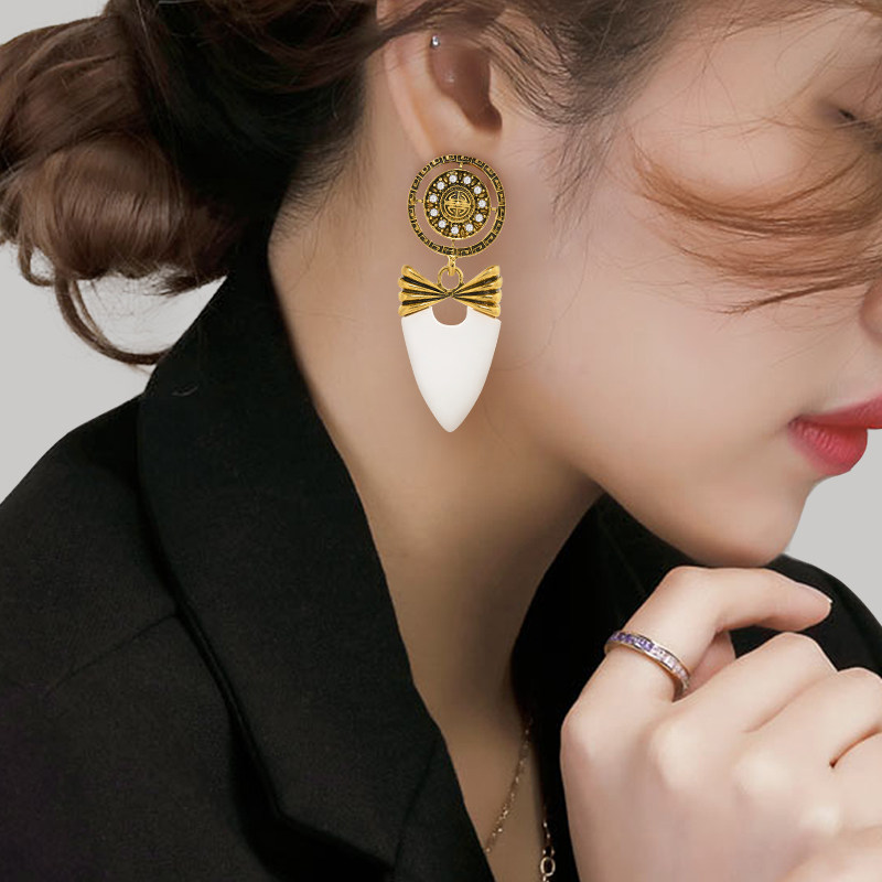 中古镶钻蝴蝶三角吊坠耳环复古做旧独特设计夸张耳饰大牌高级耳坠
