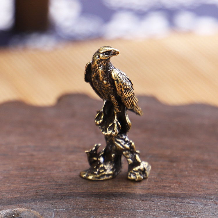 纯铜鹰摆件小号黄铜铸造鹰工艺品小鹰铜器摆件树枝鹰办公室装饰品