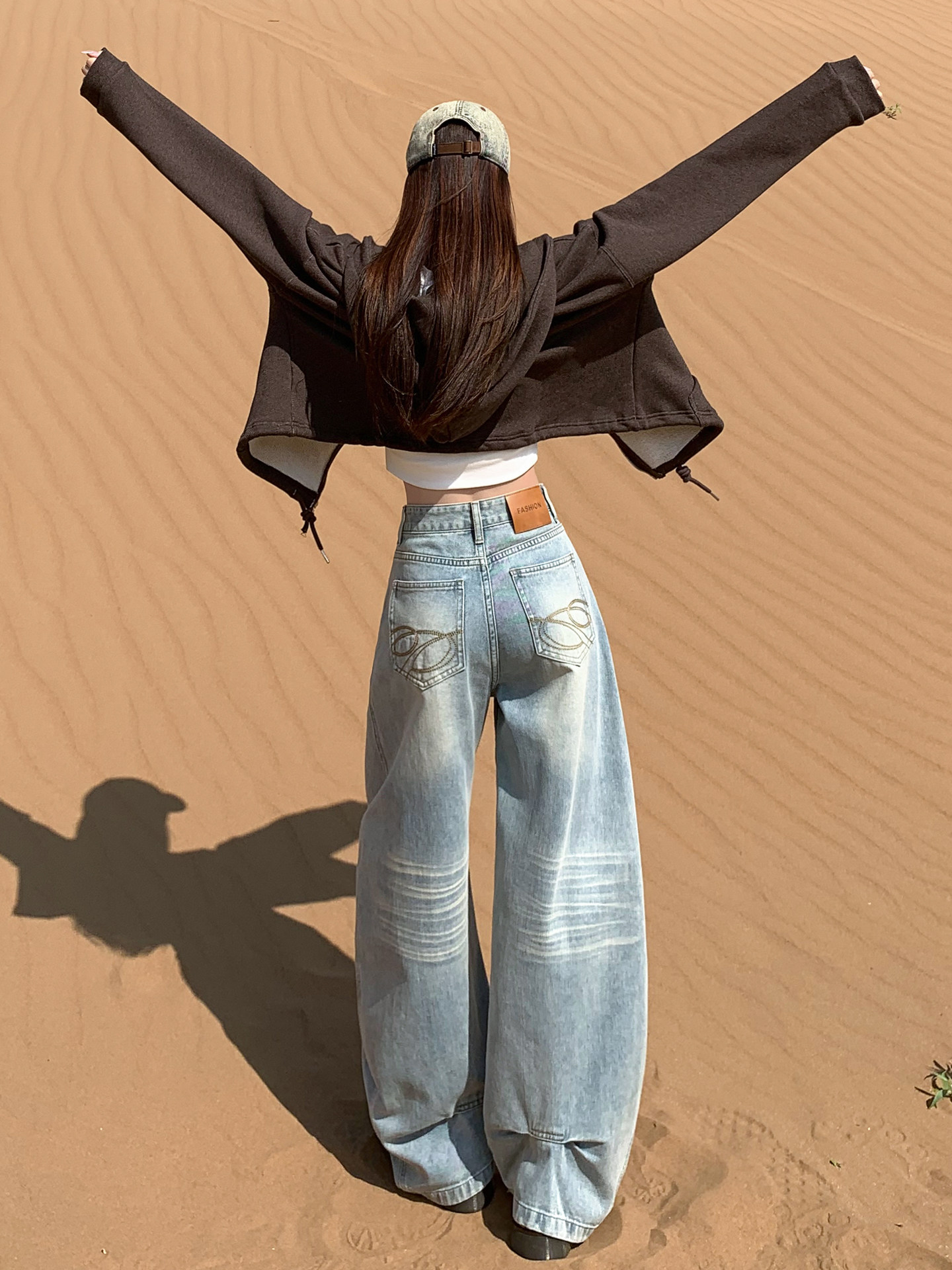 阔腿牛仔裤女秋季新款个性设计感美式慵懒风显瘦直筒宽松拖地裤子