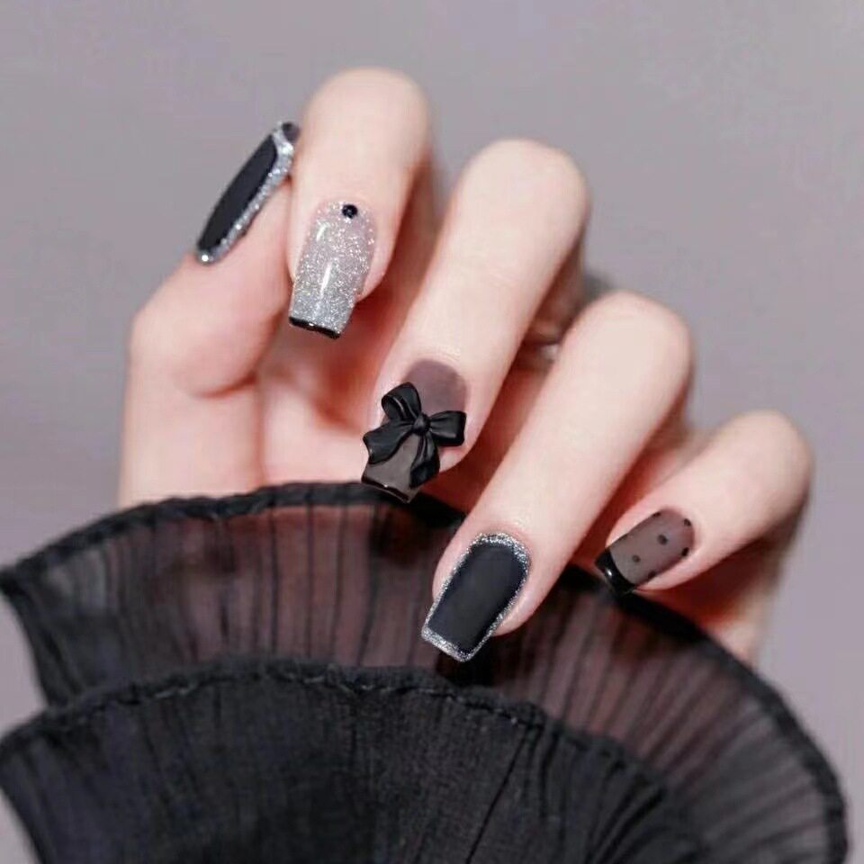 手工穿戴甲光疗美甲高冷黑白蝴蝶结长款可拆卸穿戴假指甲