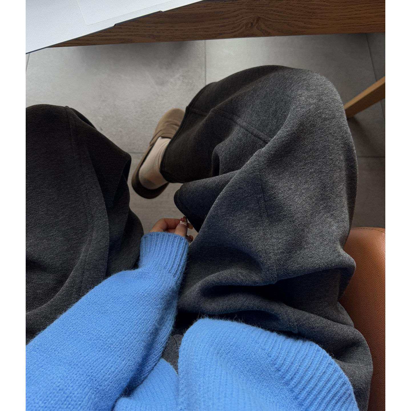 灰色加绒毛呢阔腿裤女秋冬新款美式羊绒弯刀裤小个子休闲运动卫裤