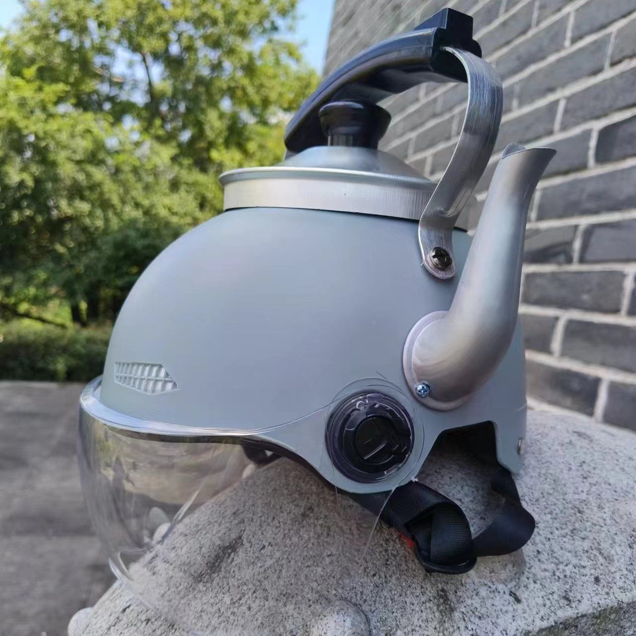 水壶头盔创意水壶帽子网红茶壶帽电饭锅帽直播拍摄搞笑娱乐道具造