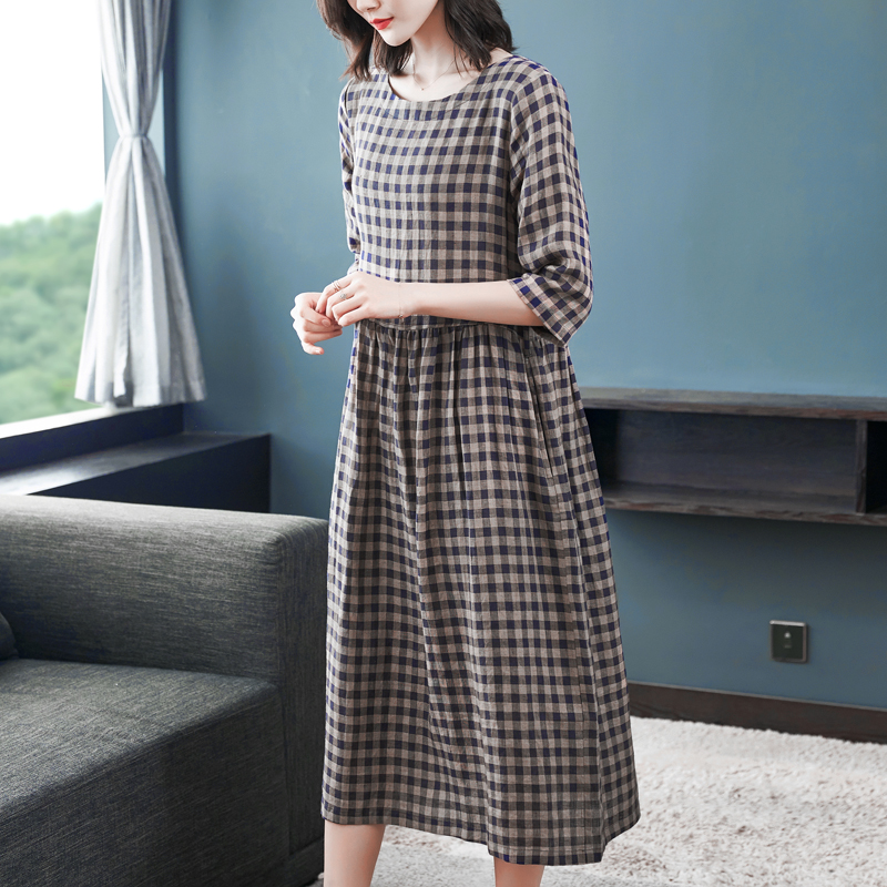 2025夏新款亚麻圆领复古格子长裙女连衣裙宽松棉麻女装中长款裙子