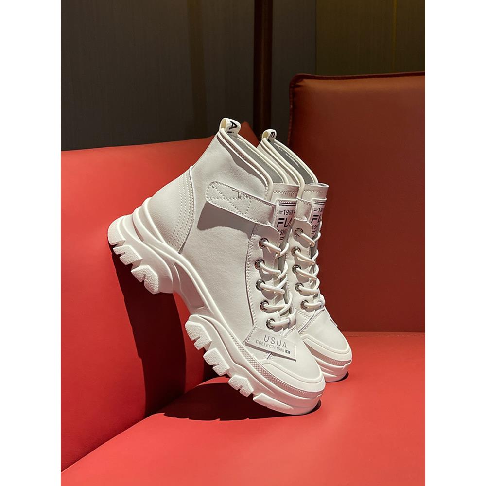 潮牌真皮春秋小白短靴2025年新款女鞋高帮运动休闲白靴子女马丁靴