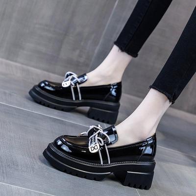 潮牌英伦风小皮鞋女厚底增高春季单鞋新款气质百搭圆头漆皮乐福鞋
