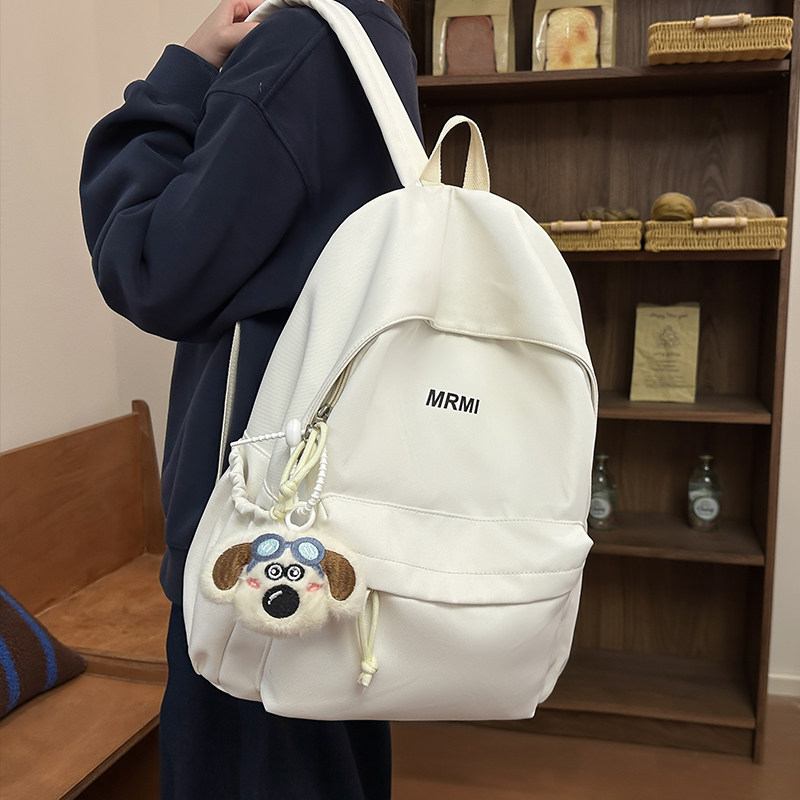 书包女初中生纯色日系简约中学生休闲双肩包韩版小学生轻便背包