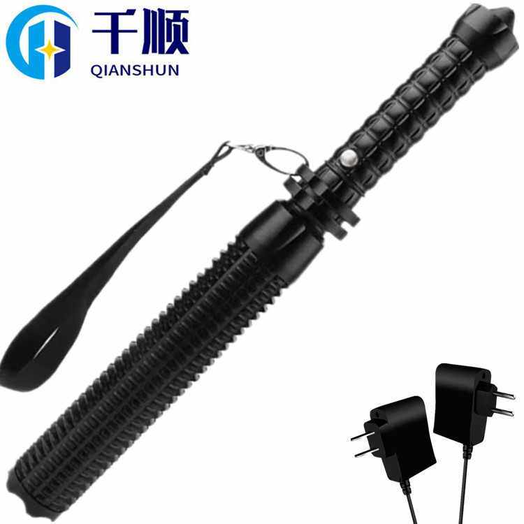 直销L2强光手电筒led 伸缩狼牙棒 加长防身带安全锤 台球棒XM-T6