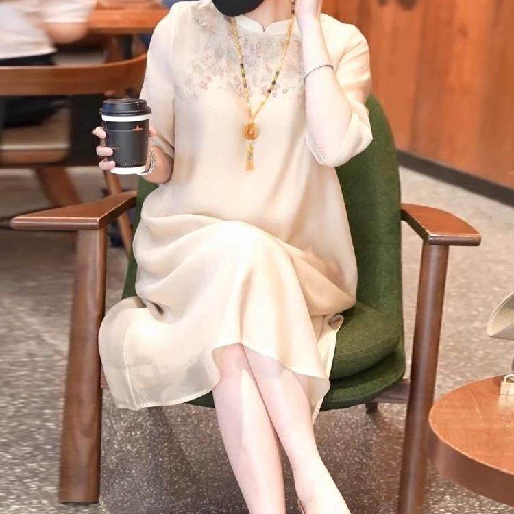高端气质宽松真丝连衣裙女夏季2025新款新中式改良刺绣棉麻旗袍裙
