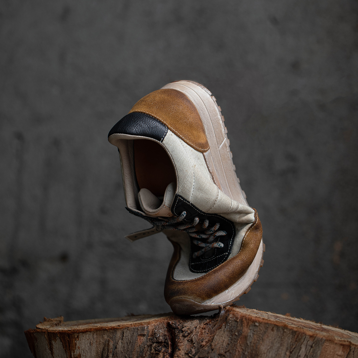 原创笑脸阿甘休闲鞋