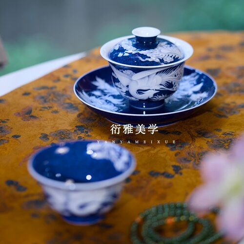 初蓝舍洒蓝釉堆白雕刻凤凰茶具