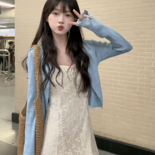 夏季甜美穿搭一整套女温柔风修身蕾丝吊带连衣裙短款防晒针织开衫