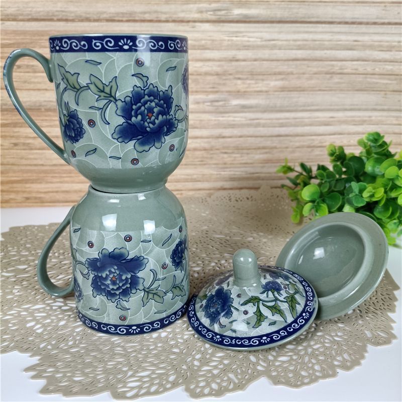 带盖漂亮陶瓷水杯青花瓷