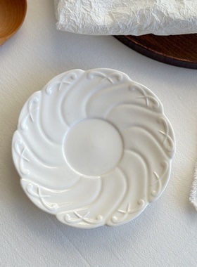半颗橘子HO白色螺旋纹路小碟甜品碟子家用骨碟陶瓷高温釉下彩纯色