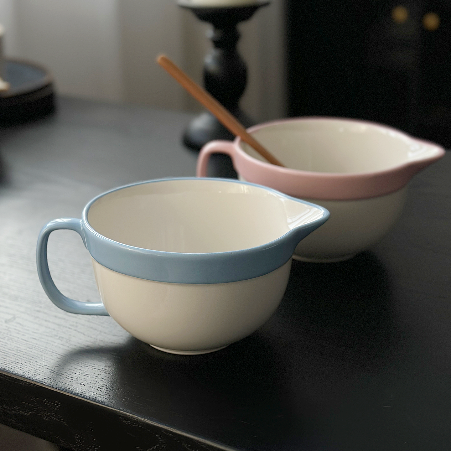 半颗橘子HO 高温釉下彩纯色中号引流盆打蛋搅拌陶瓷盆手柄大碗