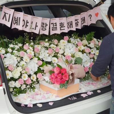 无锡鲜花同城速递创意求婚汽车后备箱红玫瑰表白纪念酒店生日派对