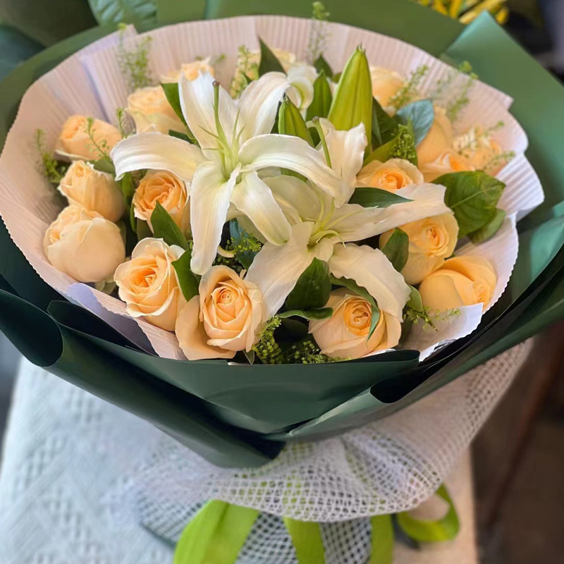 全国同城派送福州99朵红香槟玫瑰花束礼盒鲜花速递鼓楼生日送花店