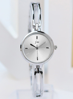 新款 新品时尚学生女款手表 女士式简约气质韩版电石英表手链时装