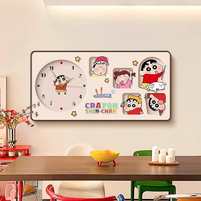 蜡笔小新静音钟表挂钟壁画奶油风餐厅装饰画多巴胺卡通饭厅餐桌边