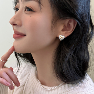 轻奢高级感耳扣耳饰 银色拉丝爱心蝴蝶结耳钉女甜美耳环2025新款