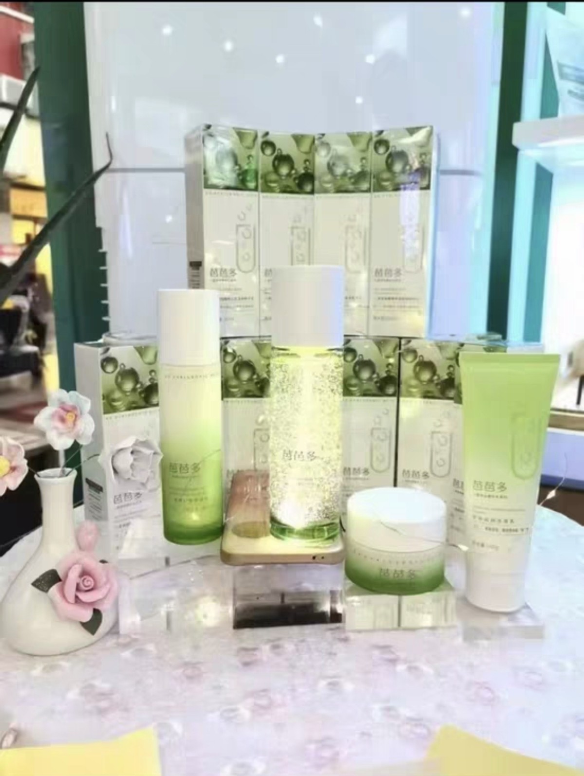 芭芭多八重玻尿酸补水系列 柔和沁润洁面乳 精华水 保湿乳 轻羽霜