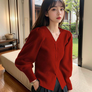 红色灯笼袖修身v领毛衣女秋季内搭打底衫收腰显瘦针织衫短款上衣