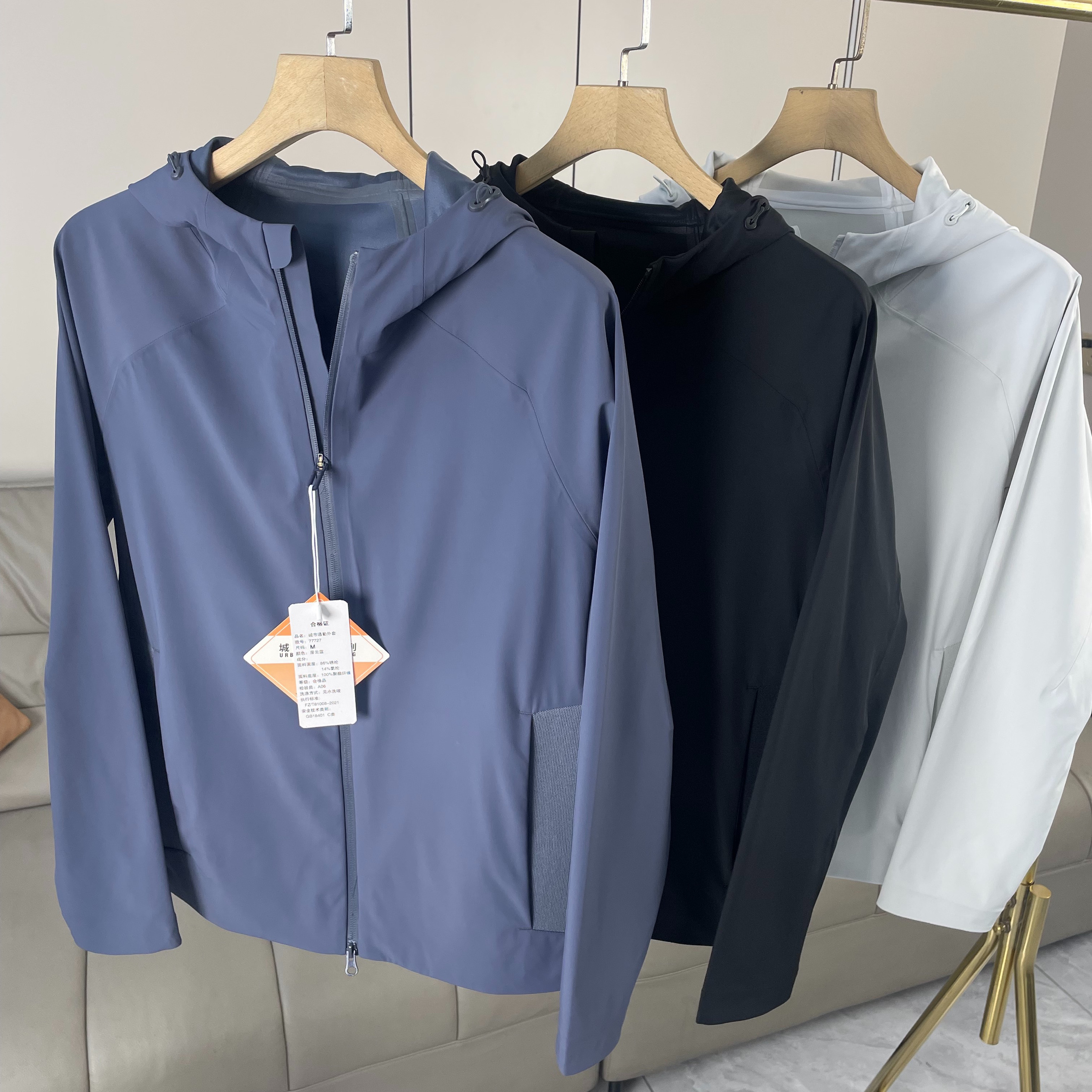 防风防水户外运动休闲连帽夹克