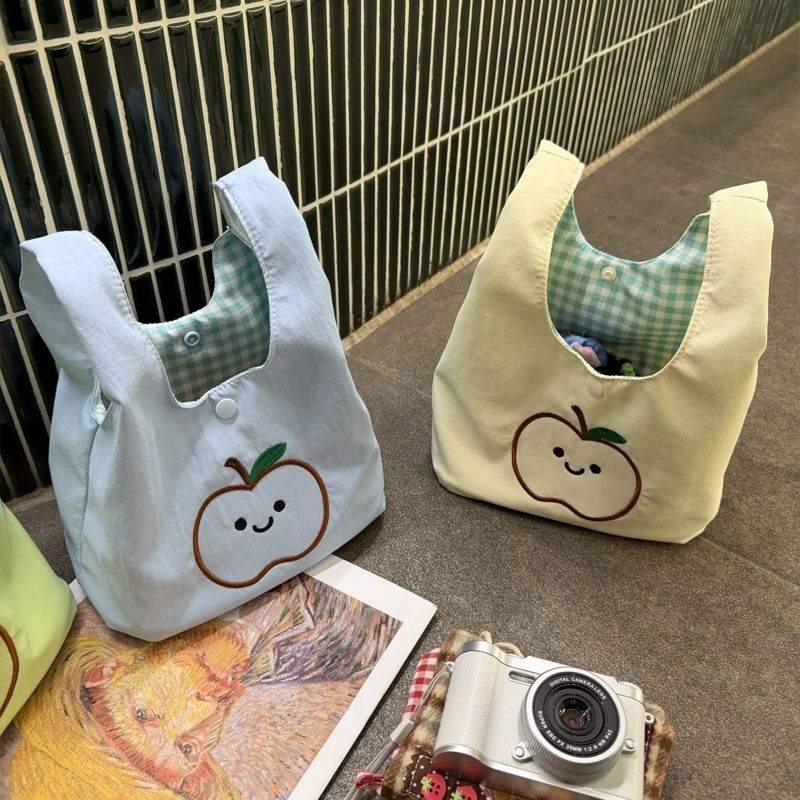 出门杂物小包可爱苹果刺