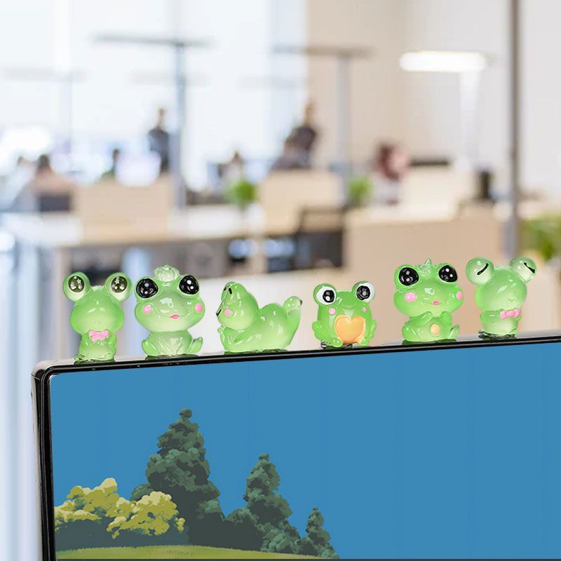 工位稳定情绪神器新款办公室电脑装饰桌面小摆件可爱夜光小青蛙网