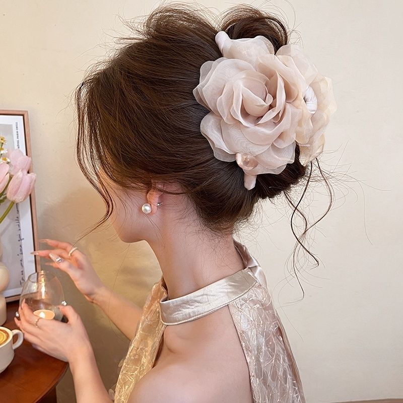 盘头发饰品2025新款温柔花朵珍珠头发抓夹女高级感2025新款鲨鱼夹
