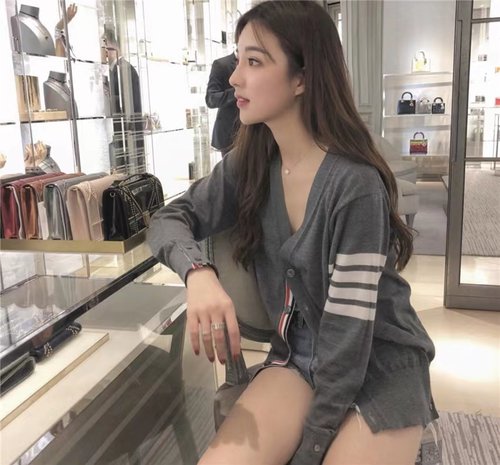 TB薄款秋季五扣羊毛针织长袖开衫